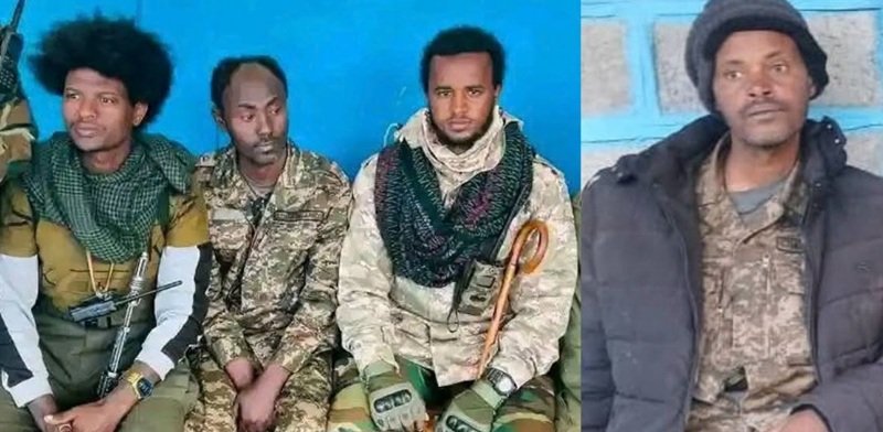 Fano leaders with captured military commanders